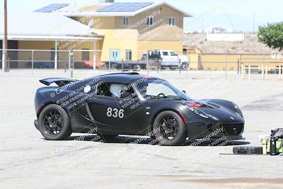 media/May-18-2022-Open Track Racing (Wed) [[f96b7d3cf4]]/Around the Pits/
